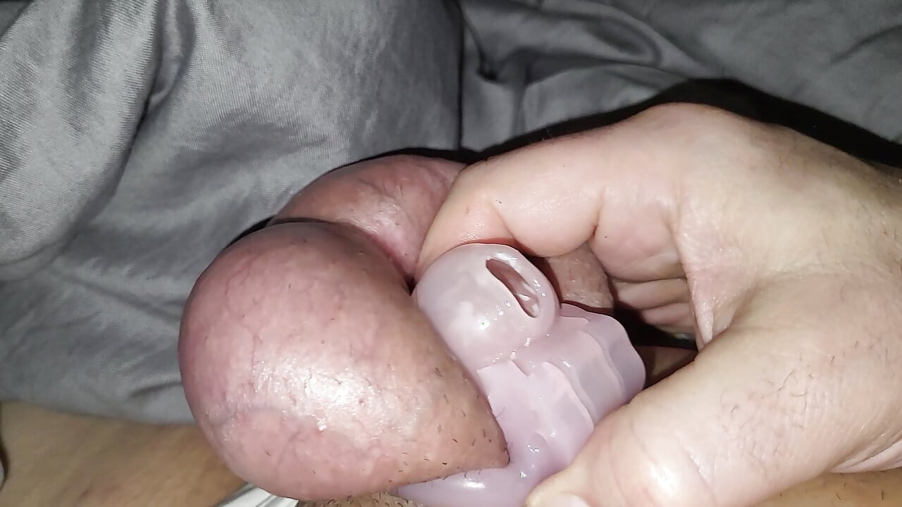 Squirties by rubbing my clitty