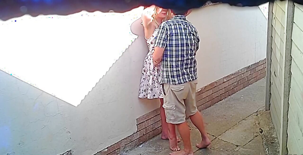Camera Caught Couple Fucking Outside Public Restaurant