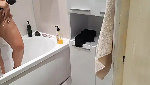 Ищу мою тинку сводную сестру и дрочу