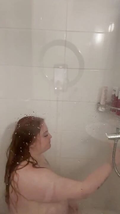 Fuck and Suck in the Shower