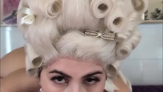 Судебный скандал ждет, чтобы случиться в Версале с Валентиной Nappi