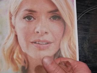 Holly willoughby 153 cumtribute