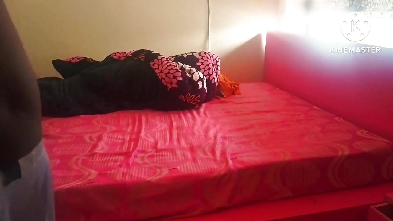 Professora primária chamou seu namorado bbc no quarto shahjahanpur noite inteira beber suco de amor