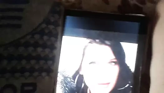 Katerina Volkova'ya saygı duruşu