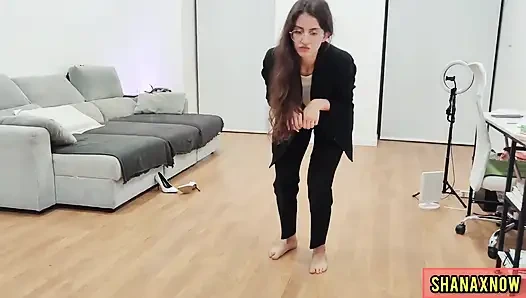 Çılgın vücut ağzına boşalmaya dönüşüyor çiş