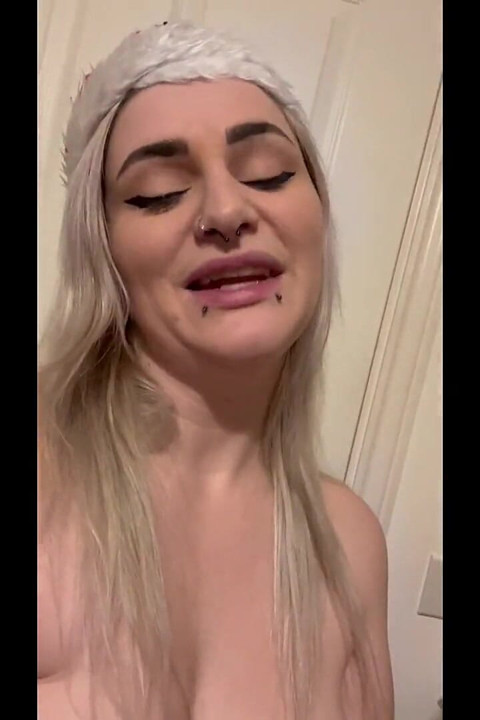Sam Secretly Fucks His Aunty at Christmas