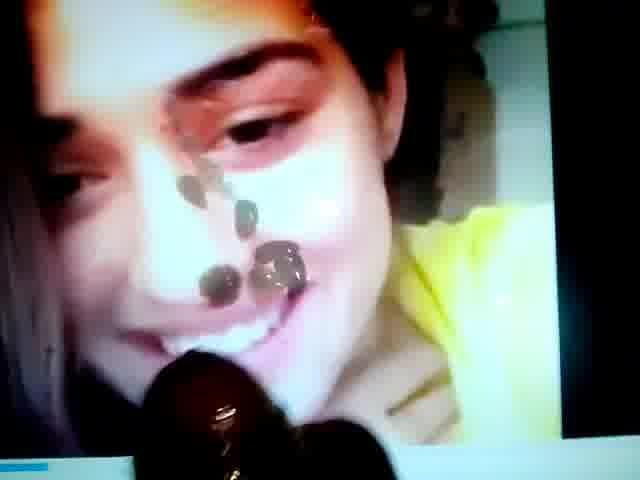Disha Patani Cumtribute