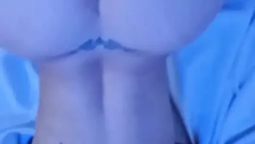 Gadis ini memberiku anal terbaik