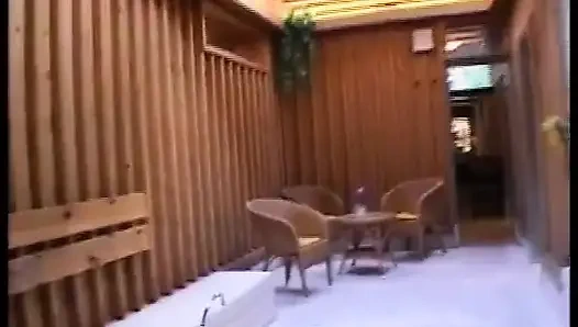 «За немецкими дверями» тщательно трахается — полный фильм