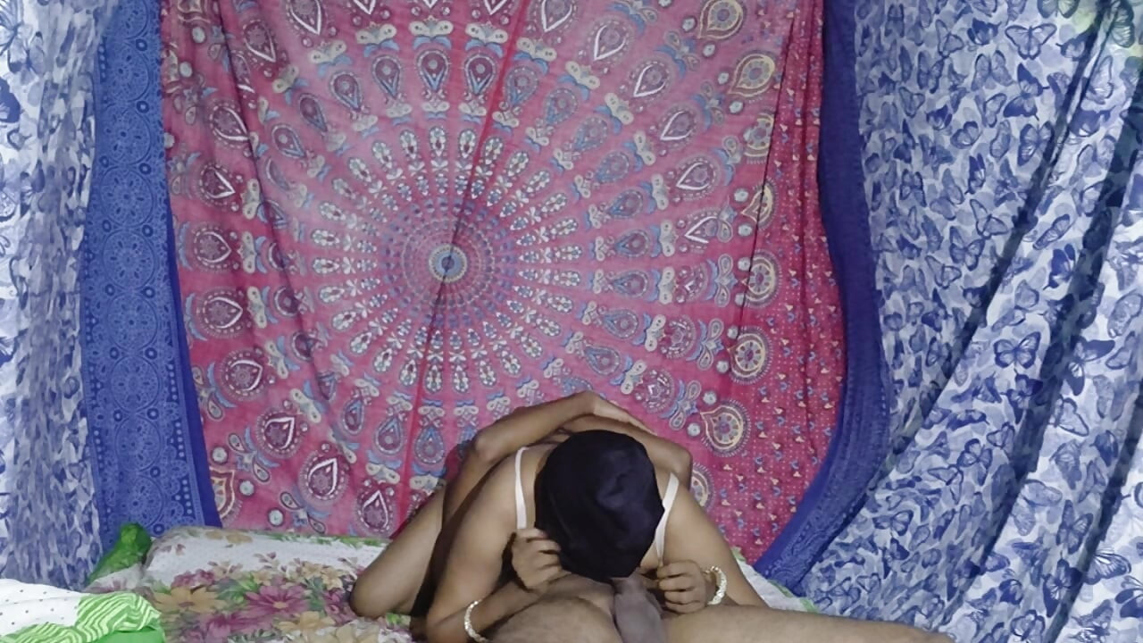 Delhi wali bhabhi ko kiya chudai boyfriend ne