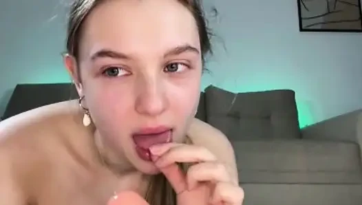Sloppy deepthroat and staying in doggyste jucielussie
