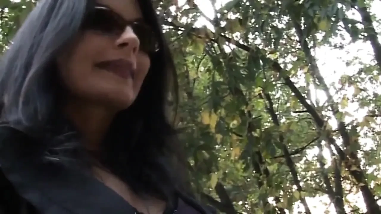 babe,brunette,cougar