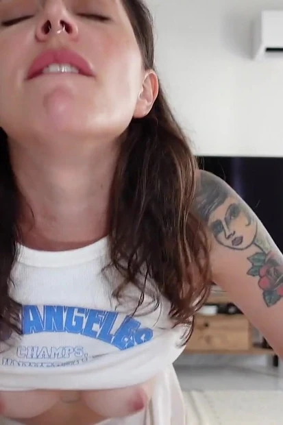 Intense Anal with a Big Round Ass!