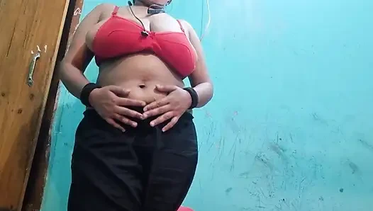 Gadis cantik lagi asik masturbasi sendirian di rumah