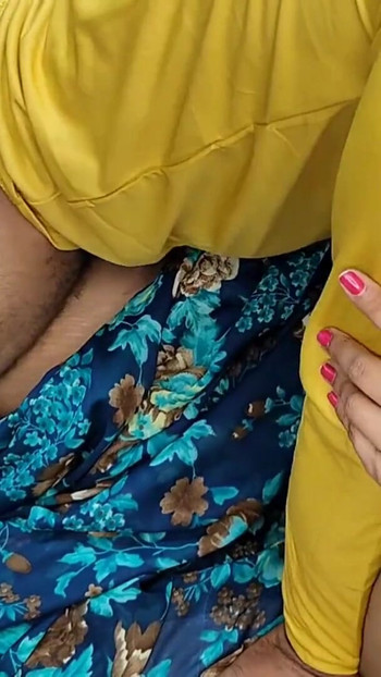 Thrilling moment from "Komal bhabhi was mopping, brother-in-law was secretly watching, came and started fucking"