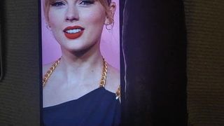 Taylor Swift, grosse bite noire palpitante