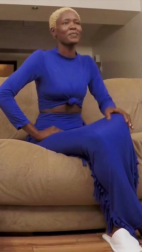 I watched this HAIRY PUSSY BLACK BABE forget her cuck BOYFRIEND even existed | Clip 1