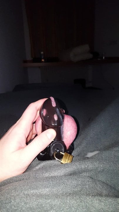 Me cuming while caged