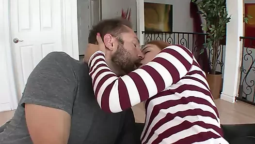 Fresh pussy Daisy Dalton horny gets pussy fucked