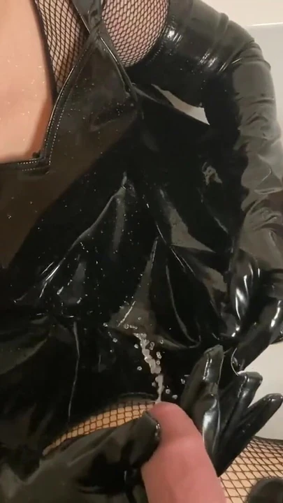 Velkolepý okamžik z "Masturbace, kouření a chcaní ve vaně"