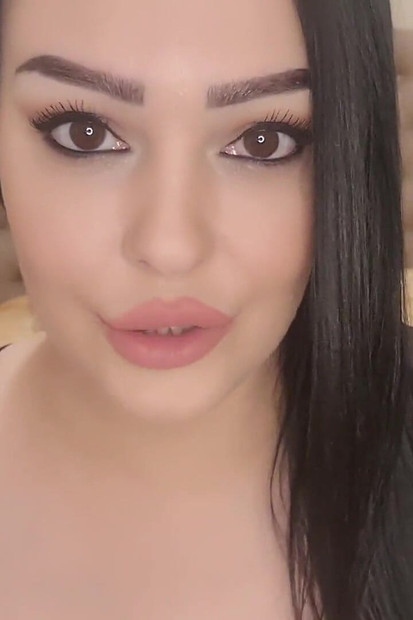 Sissy kurva CEI Čišćenje