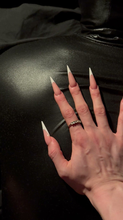 Be honest! You are dying to feel my sharp nails on your skin like that! Crawling and scratching until it hurts! Follow my OF!