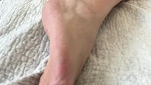 Ateşli genç erkek avcısı Zina Gabon tatilde sert zenci yarağı alıyor. Gerçek amatör ırklararası sikiş