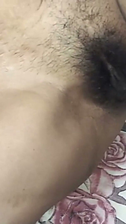 Desi maidservant ki chut leli malik's boy has a cool sex video | Clip 1