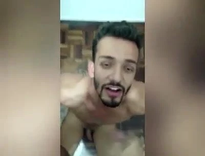 Slikanje mog prijatelja spermom :)