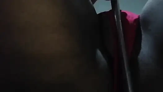 ep9 Desi stiefmutter fand die kamera von stiefsohn und sie strippt für ihn, um muschi-show zu sehen beginnt, auf dem bett zu legen beginnt ihren möpse-job