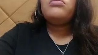 Sexy negra chica ldoing selfiee 2.mp4