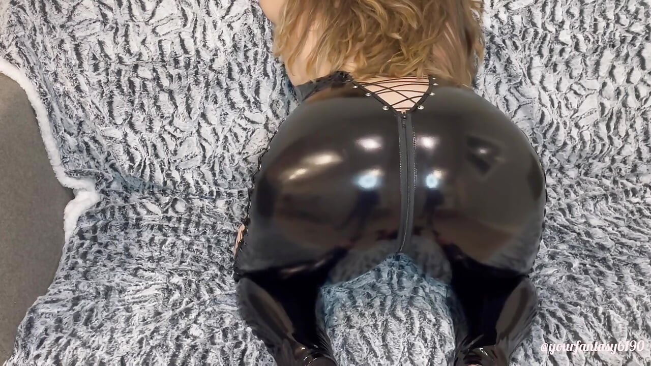 Eerste keer scheten laten in latex