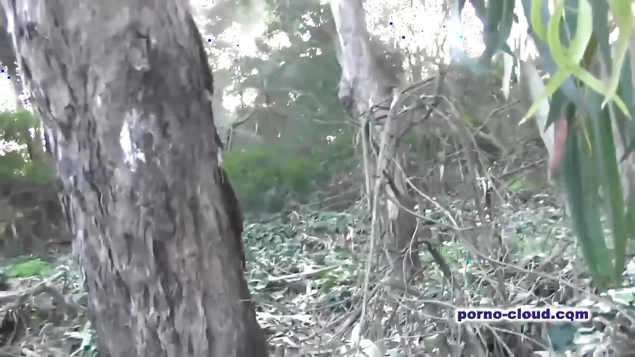 Lins lesbian în aer liber.