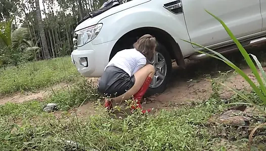 Сп для девушки в коже