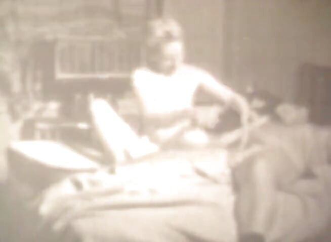 Hành Động Vintage Nóng Bỏng Với Em Đẹp Choáng Ngợp