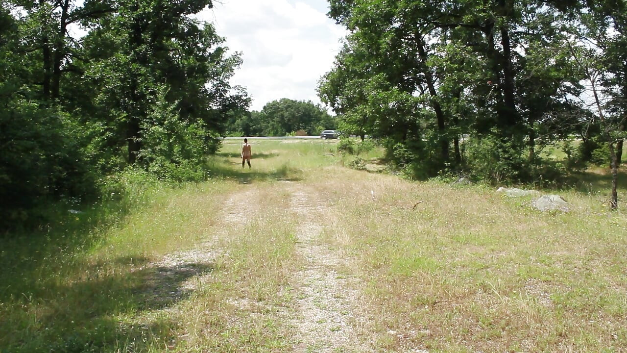 Za za εκπαίδευση σκλάβων με ένα κουβά μουνί