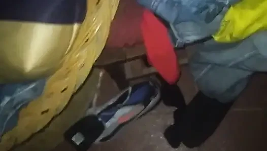 Tante semok latina dengan lingerie merah lagi asik dientot habis-habisan