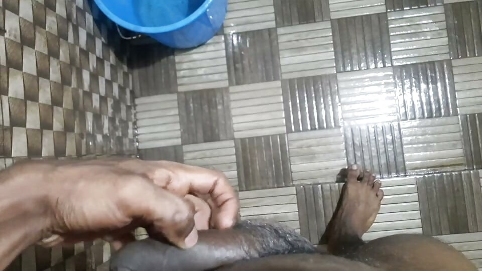 Boy gets horny in the bathroom