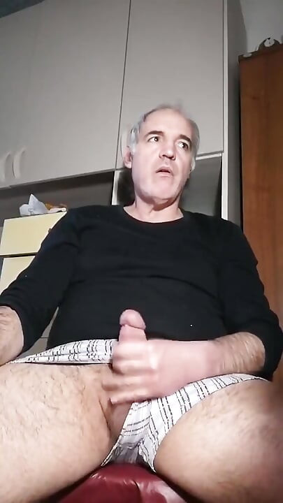 Vamos Luisa chupa meu pau