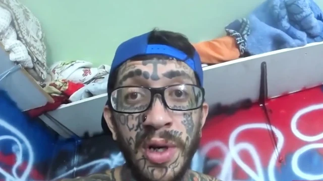 Tattooed jerking off amateur big cock gifted