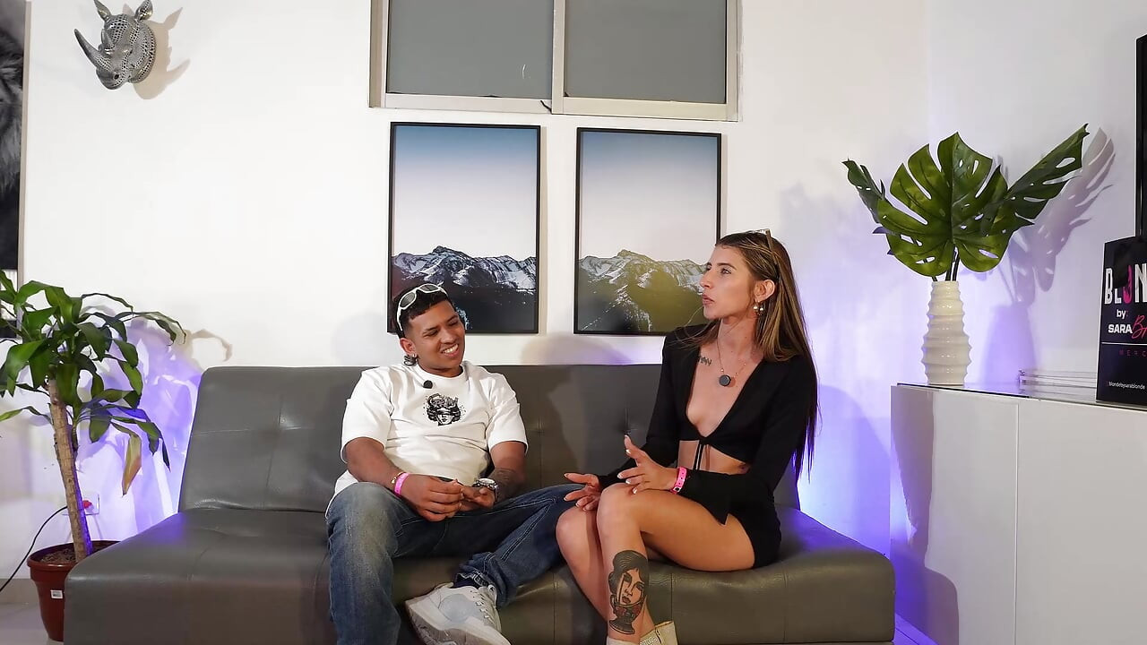 Entrevistamos ALLESSA KITTY e ela nos contou sobre seus gostos por mulheres e como gosta de homens