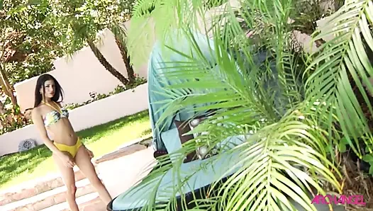 ArchAngel - Latina teen Veronica Rodriguez creams on bwc