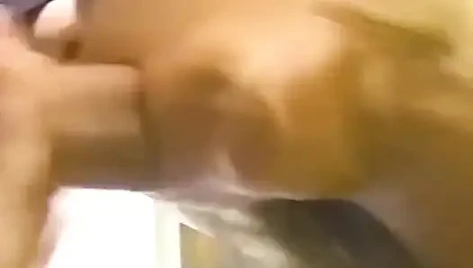 Kaum legal, mia nimmt schwanz und dann einen creampie