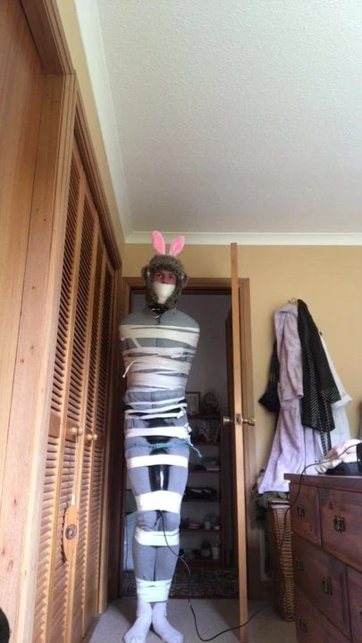 Bondage bunny vibrated