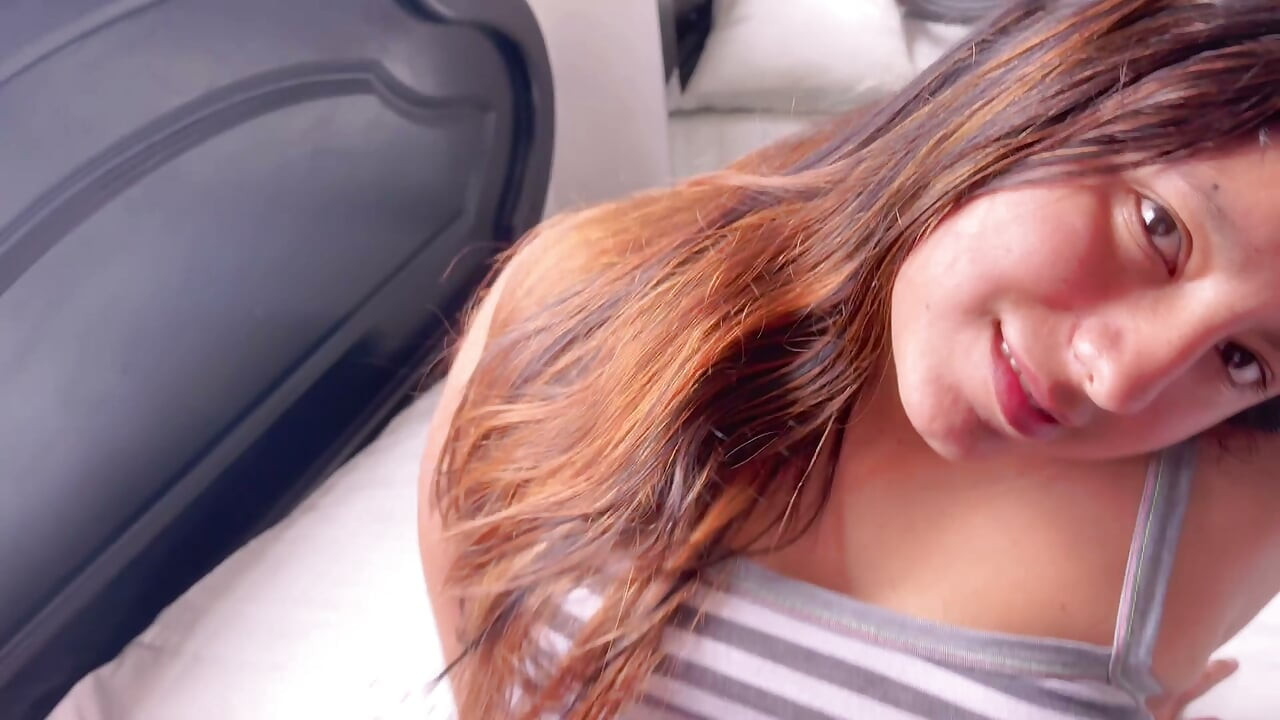Moj prvi porno video u mojoj kući, da li ti se sviđa kako uzimam svršavanje?