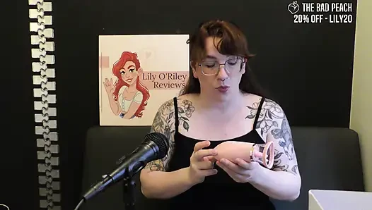 NSFW Review of the Honey Pistiling Vibrator vom bösen pfirsich lecken
