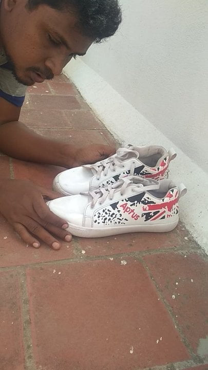 Shoe's licker gay