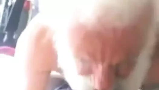 Büyük adam emme çük