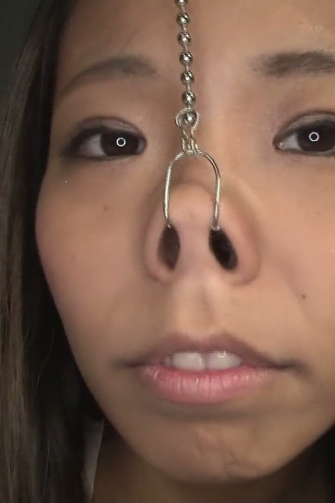 Izumi's Nose Exploration: Sneezing and Runny Nose Cascade