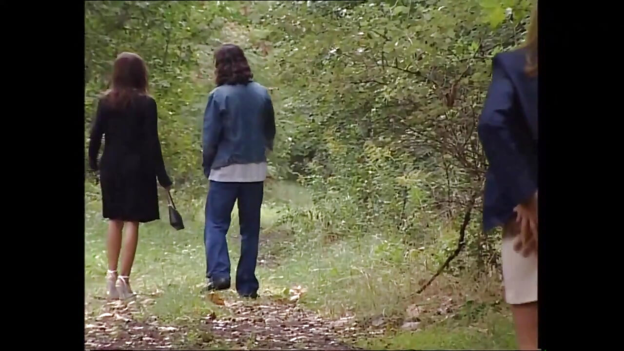 Wonderful MILF with Big Nipples Fucked and Cummed Inside Pussy by Big Amateur Cock in the Woods